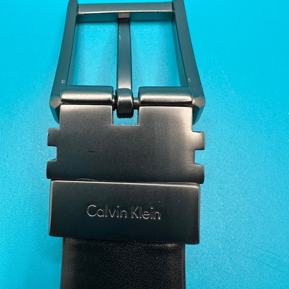 Calvin Klein Men's Belt Reversible Dress Black Brown Size 40 Faux Leather - Picture 1 of 9